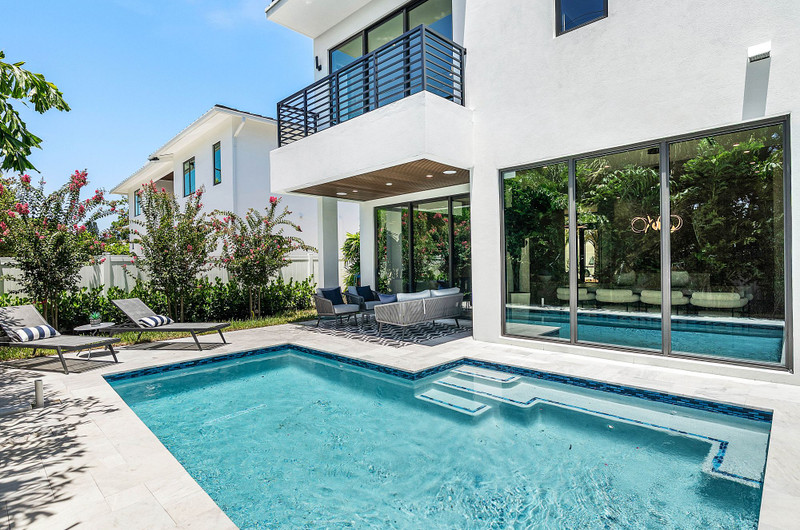 Private pool and spa with covered outdoor lounge